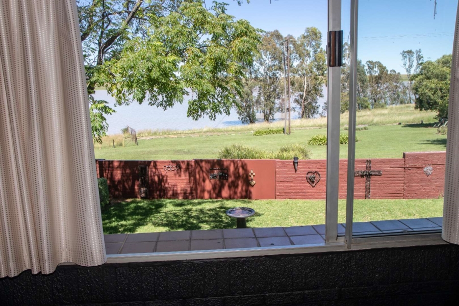 4 Bedroom Property for Sale in Oranjeville Free State